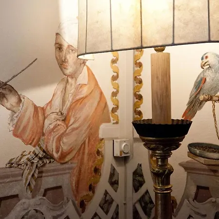 Palazzo Comboni, Exclusive Main Floor Apartment Toscolano Maderno