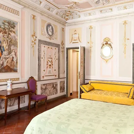 Palazzo Comboni, Exclusive Main Floor Apartment Toscolano Maderno